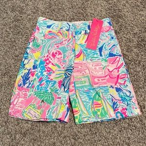 BNWT. Boys shorts. Size 3. Pop up summer remix